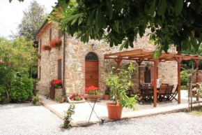 casa del sole più ristorante Bernardone a Nocchi di Camaiore Valpromaro Di Camaiore